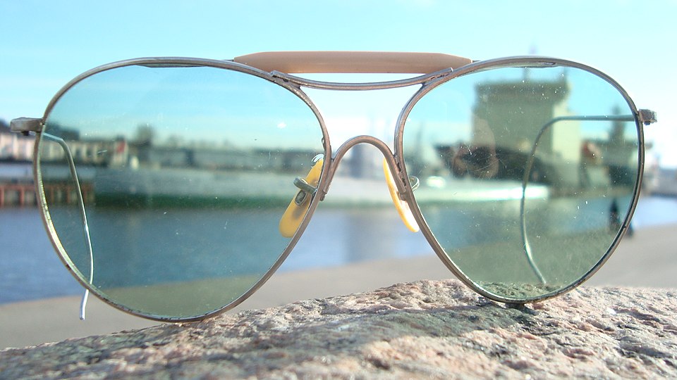 File:American Optical AN6531 Sunglasses.jpg