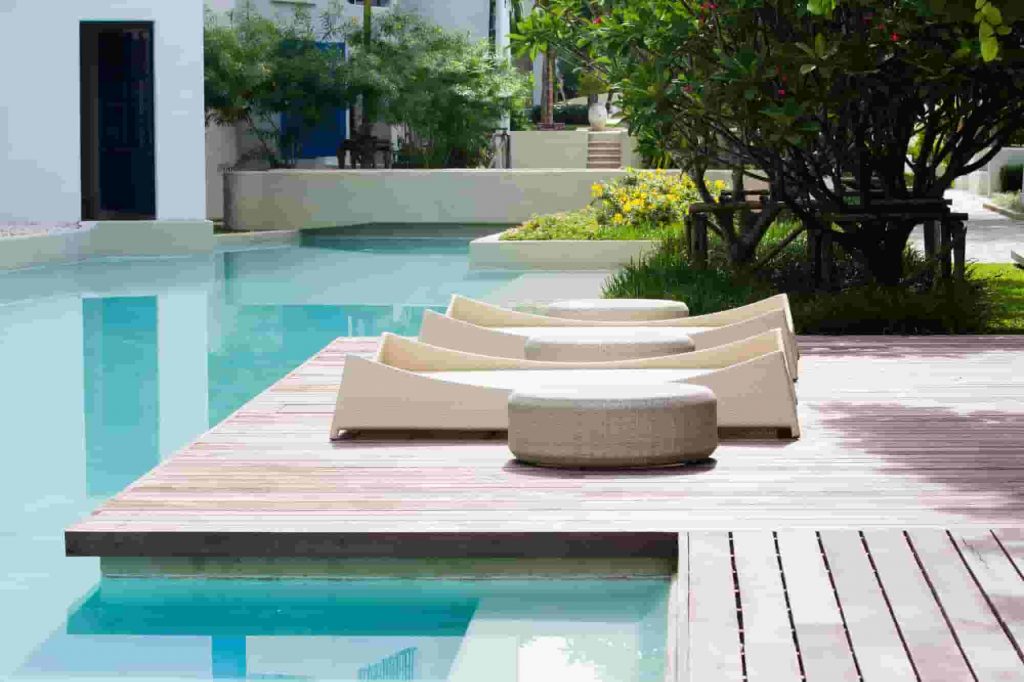 Outdoor Oasis: 5 Backyard Pool Ideas on a Budget